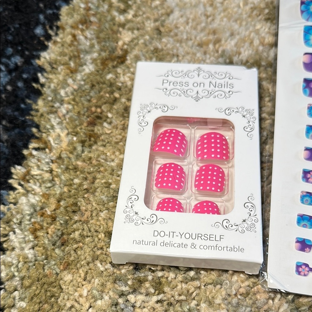 DIY Press-On Nail Set for Vibrant Variable Styles 6 styles included NWT - Picture 4 of 7